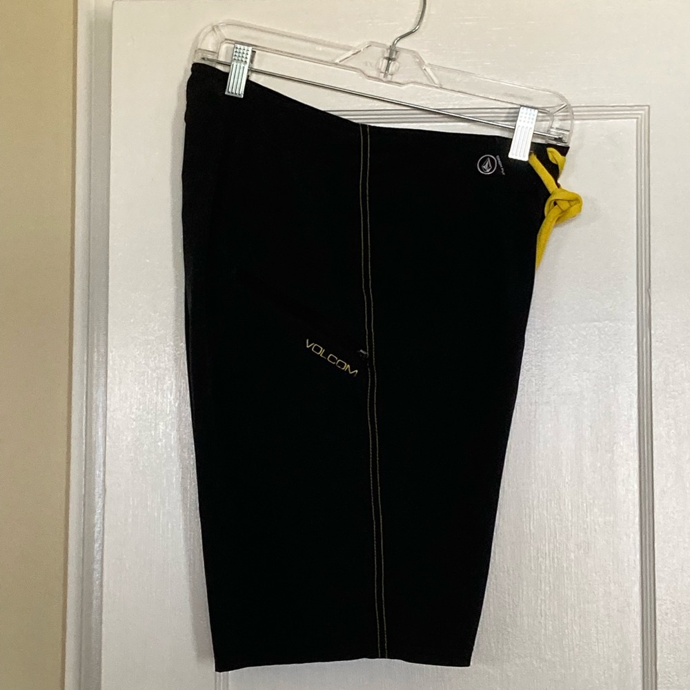 Volcom Board Short - Picture 4 of 8